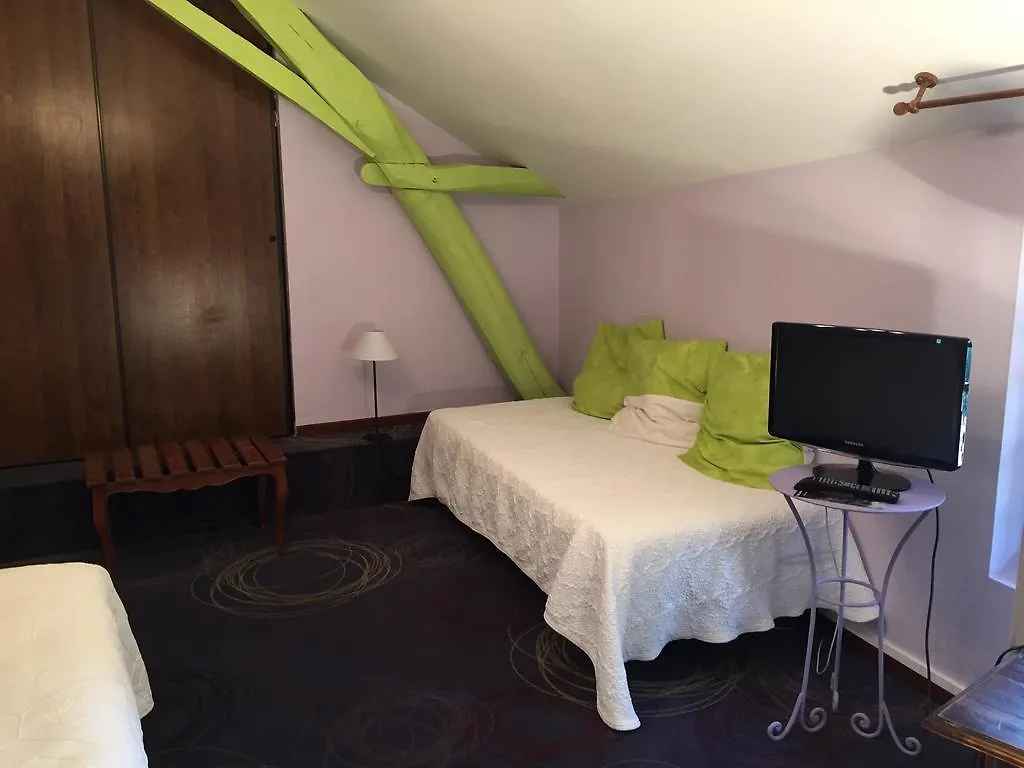 Hostellerie Des Cedres Villeneuve-de-Riviere Hotel