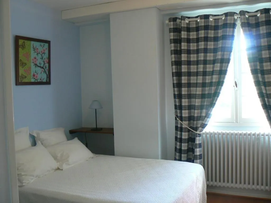 Hostellerie Des Cedres Villeneuve-de-Riviere Hotel
