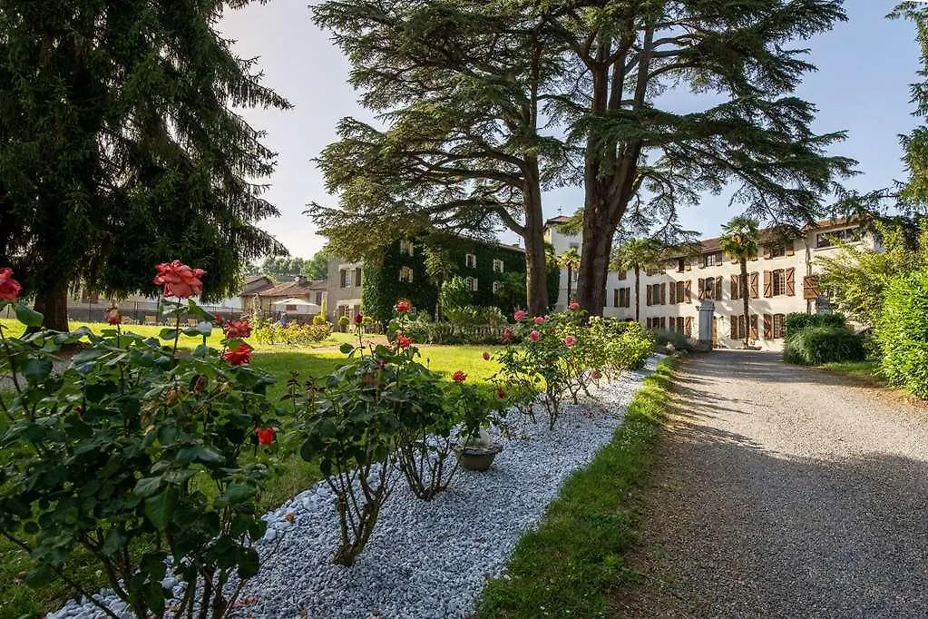 Hostellerie Des Cedres Villeneuve-de-Riviere 3*,  France